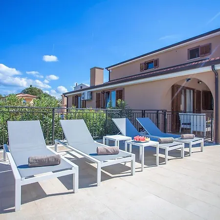 4-bedroom Holiday In Montizana/istrien 10056 Apartament