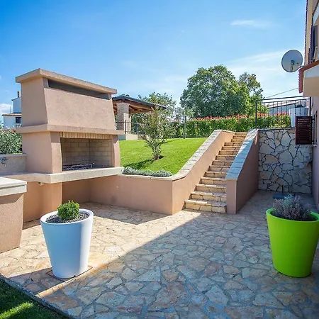 4-bedroom Holiday In Montizana/istrien 10056 Apartament Montižana