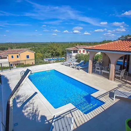 4-bedroom Holiday In Montizana/istrien 10056 Montižana